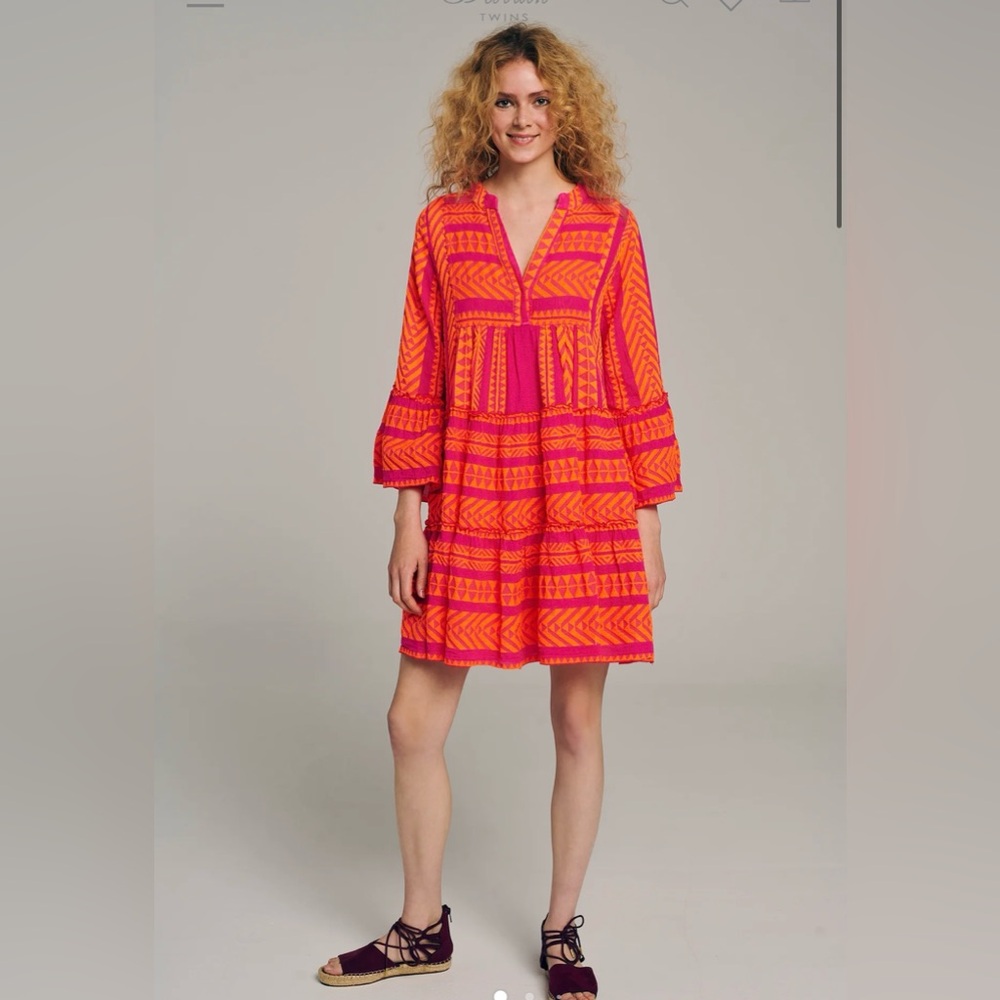 Devotion Twins Ella short dress. Orange and Fuschia. Sz XS.